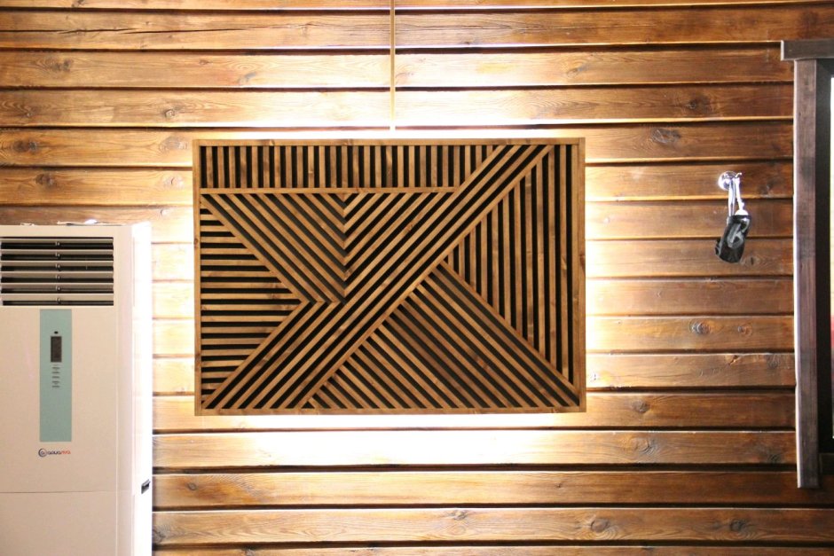 Панно из реек на стену