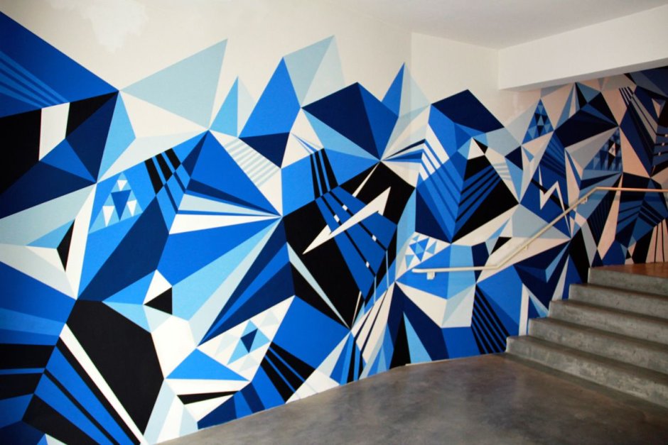 Геометрические фигуры на стене