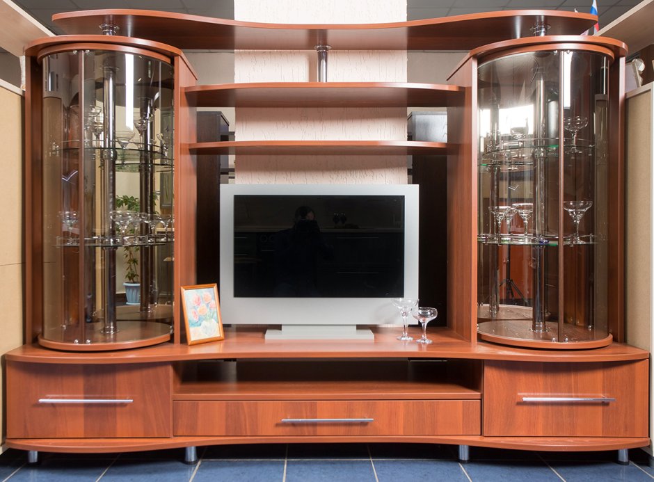 Шкаф в гостиную