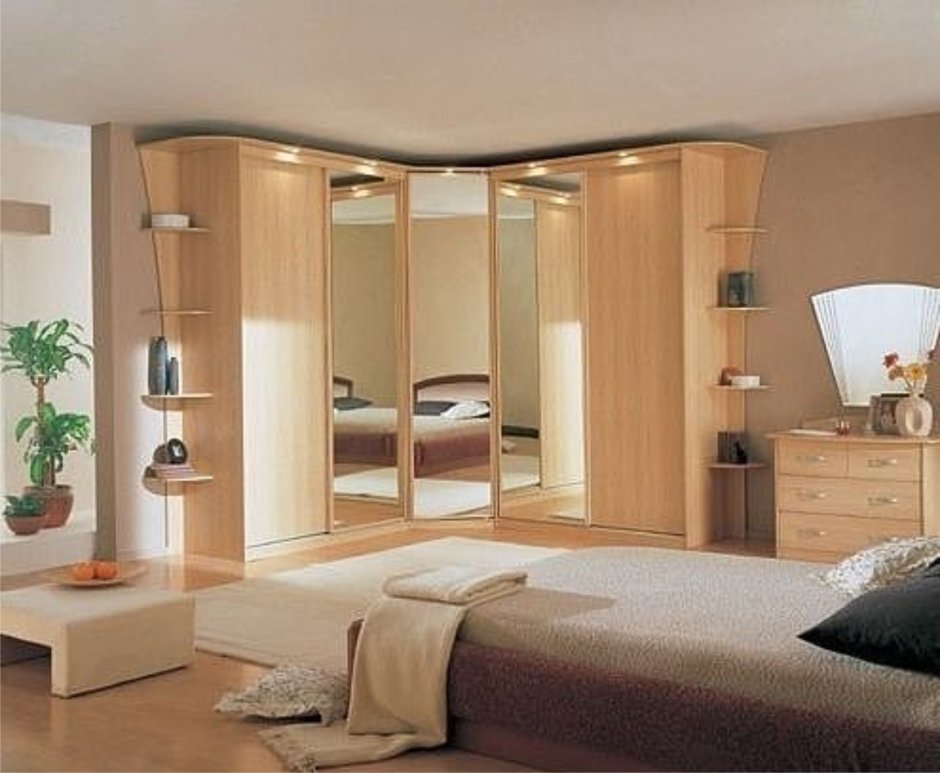 Угловой шкаф-купе в спальню