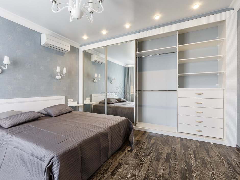 Спальня в стиле хайтек с подсветкой