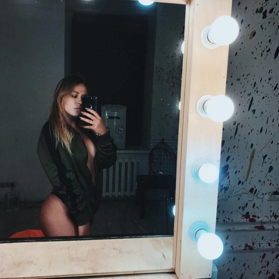 Ксюша Хоффман слив