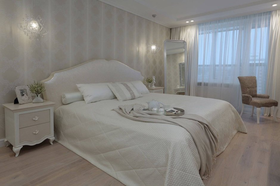 Спальня в бело бежевых тонах