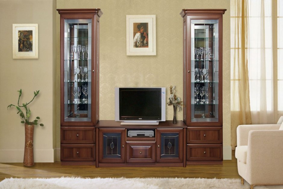 Стенка Эвита Джулия