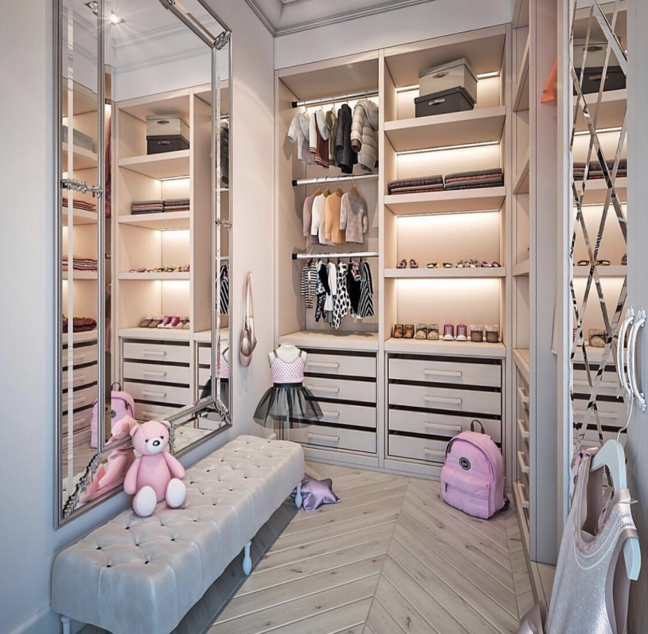 Шкафчик для хранения детских вещей