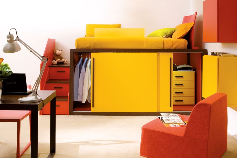 Кровать со шкафом внизу для подростков