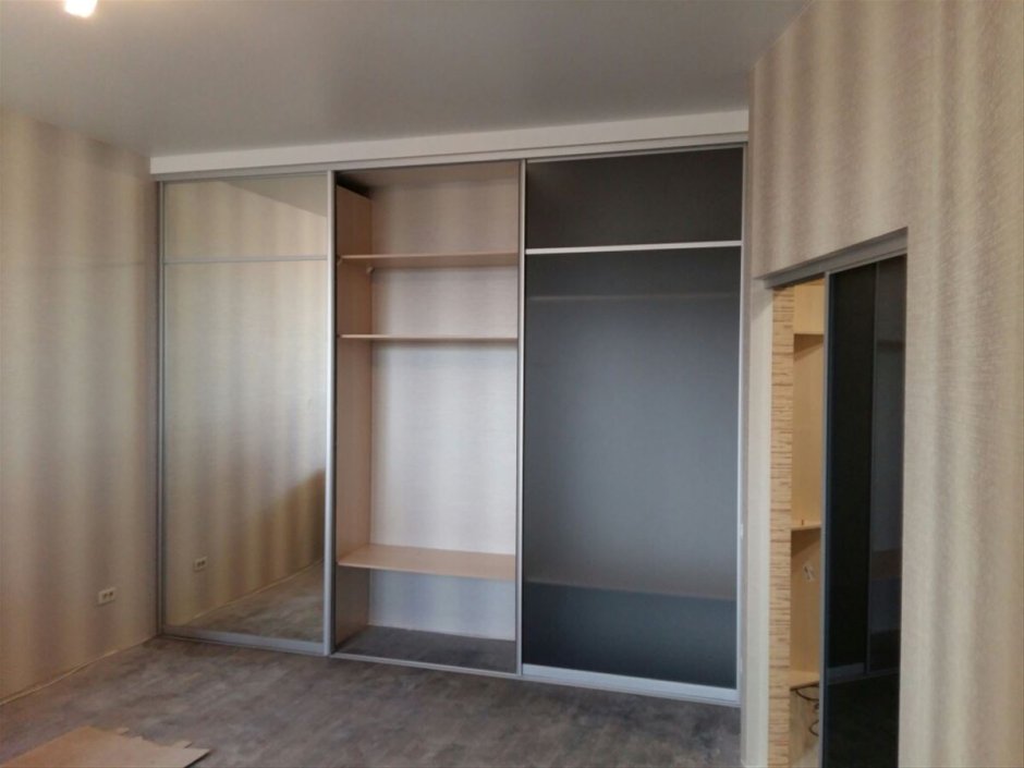 Встроенный шкаф без боковин