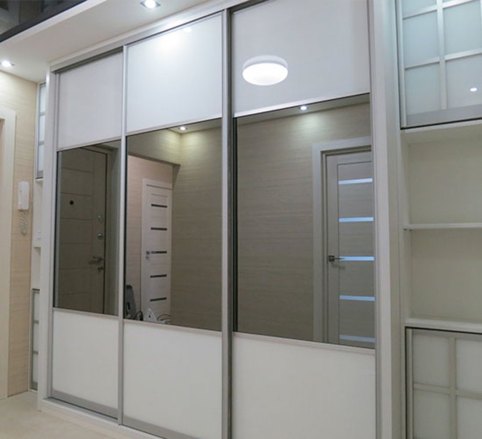 Шкаф-купе в прихожую