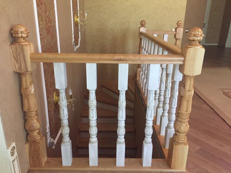 Перила деревянные для лестниц