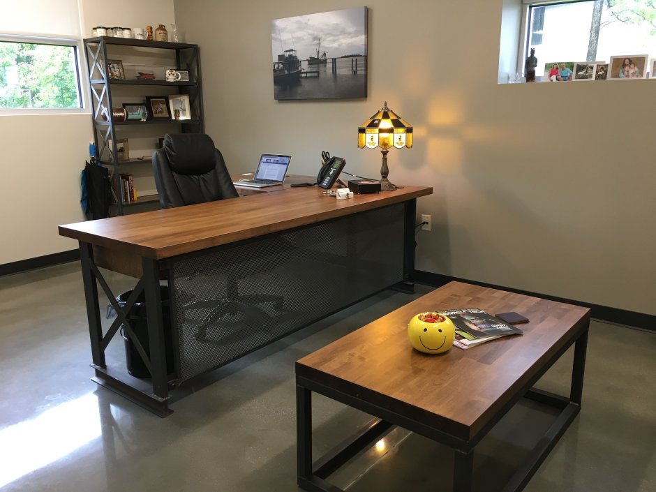 Директорский стол в стиле лофт