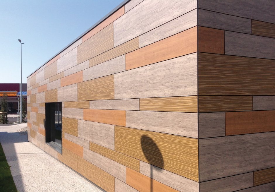 Деревянный фасад магазина