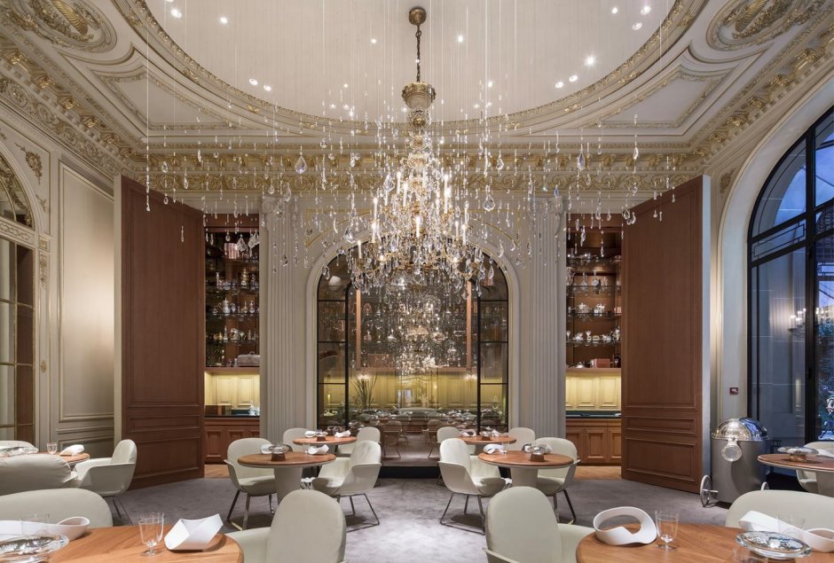 Банкетный зал в классическом стиле