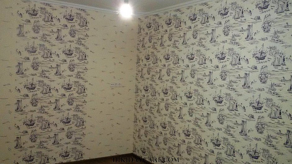 Стеклообои в коридоре