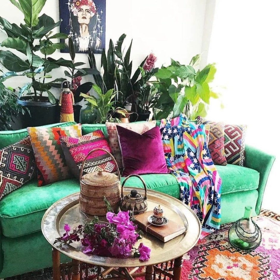 Яркие гостиные в стиле бохо