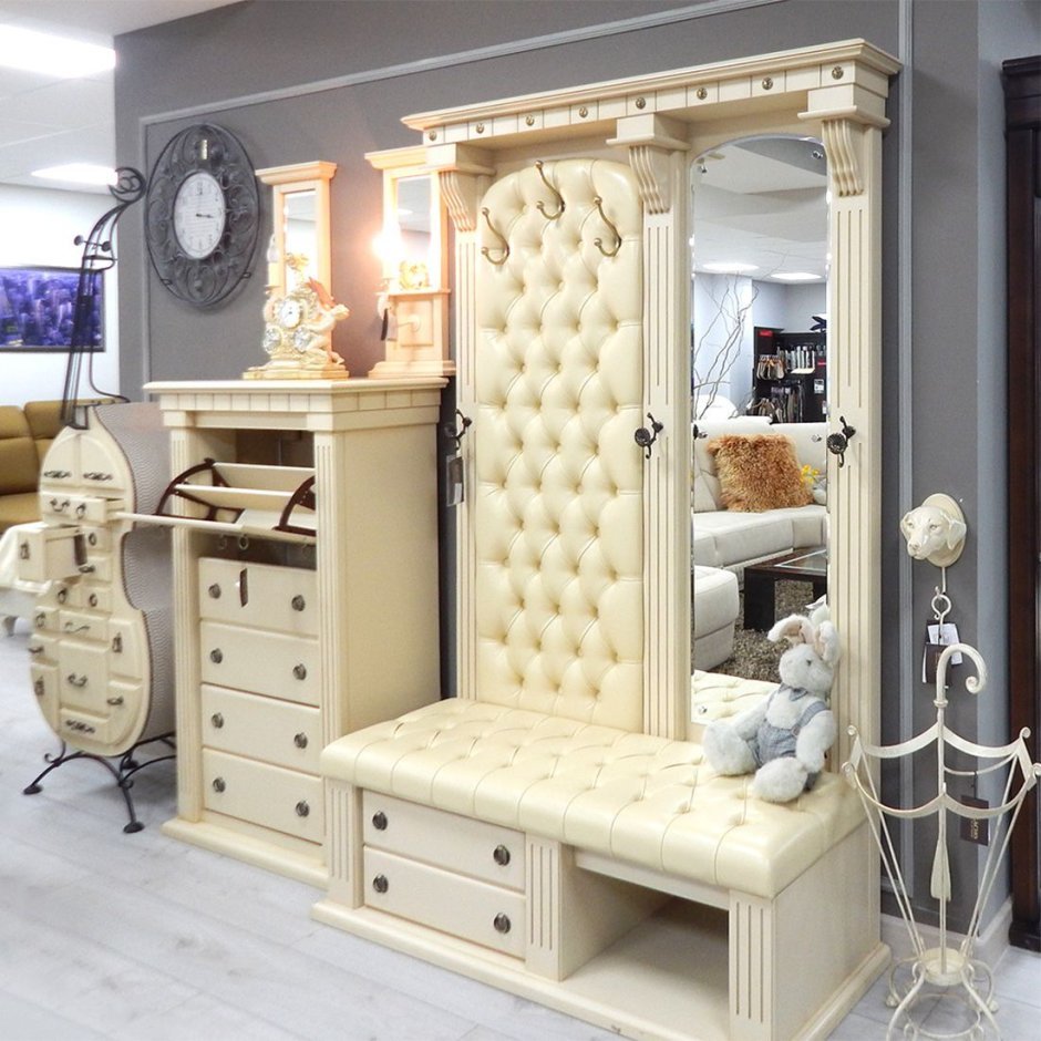 Дизайнерские скамейки в прихожую