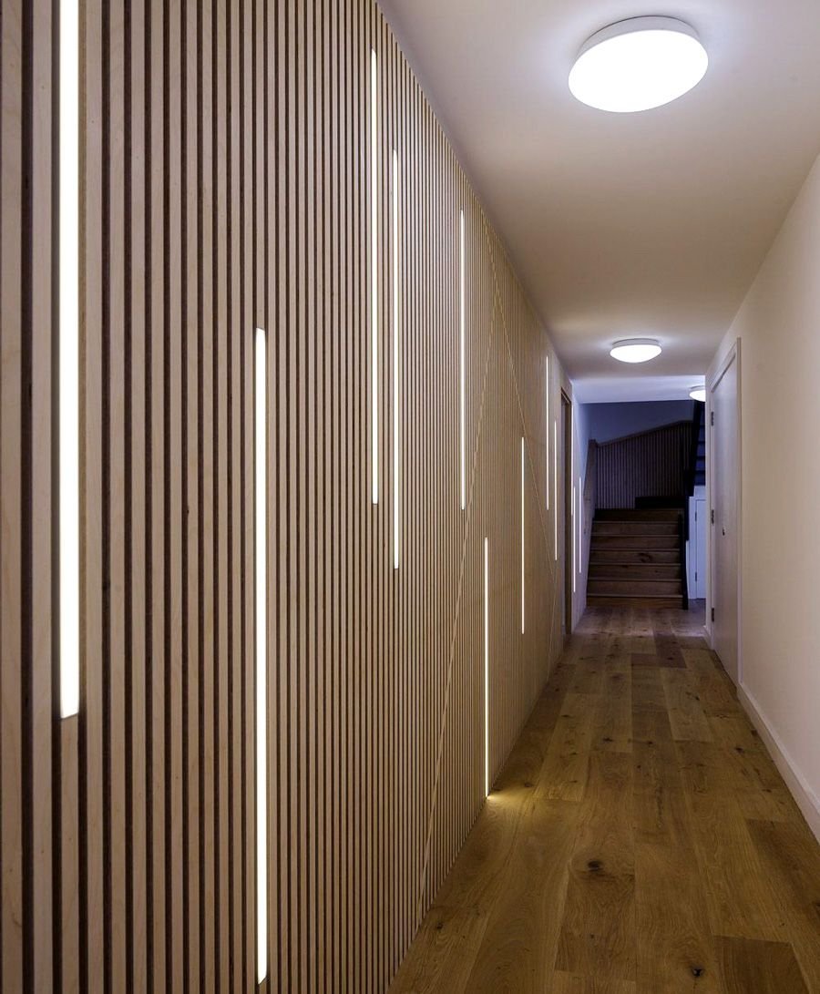 Узкая прихожая в стиле Минимализм