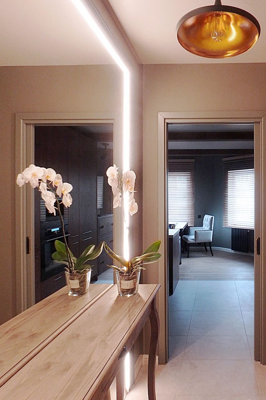 Освещение зеркала в прихожей