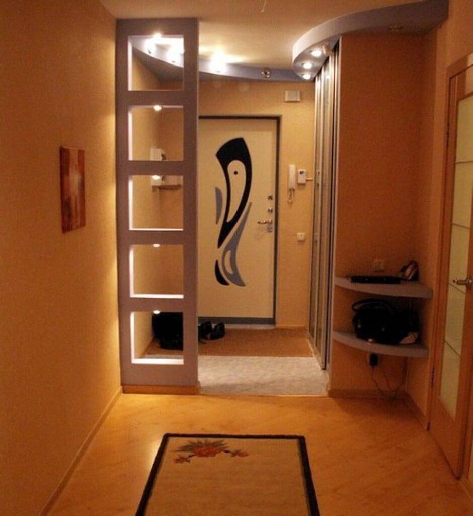 Ниша из гипсокартона в коридоре