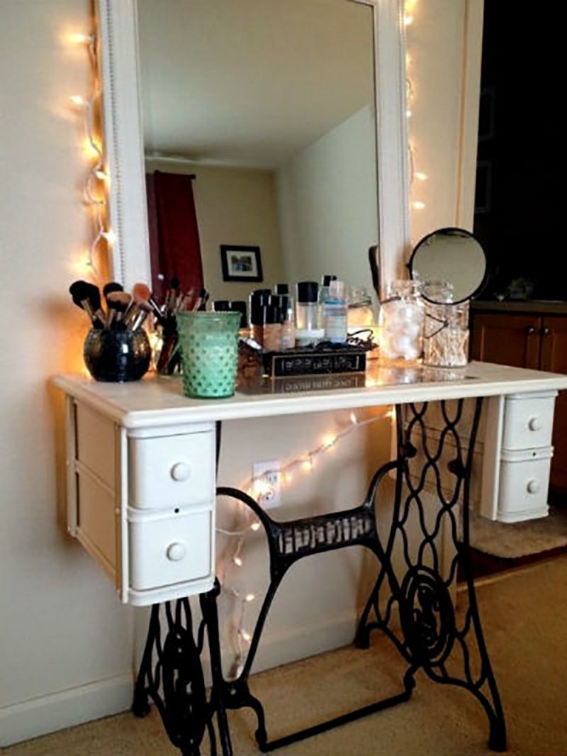 Приставной столик для машинки Зингер 7422