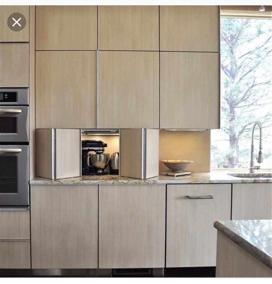 Кухня с раздвижными фасадами