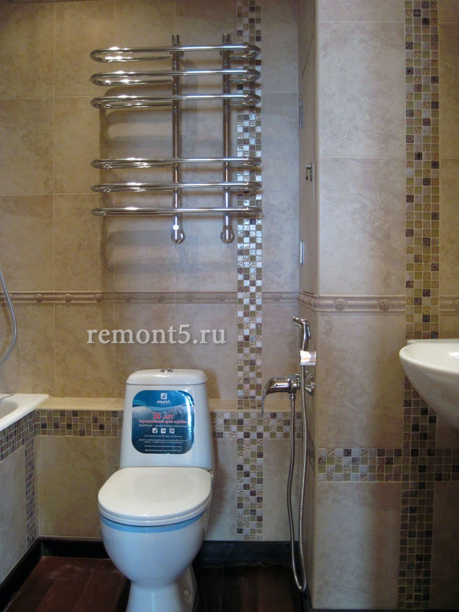 Полотенцесушитель над раковиной