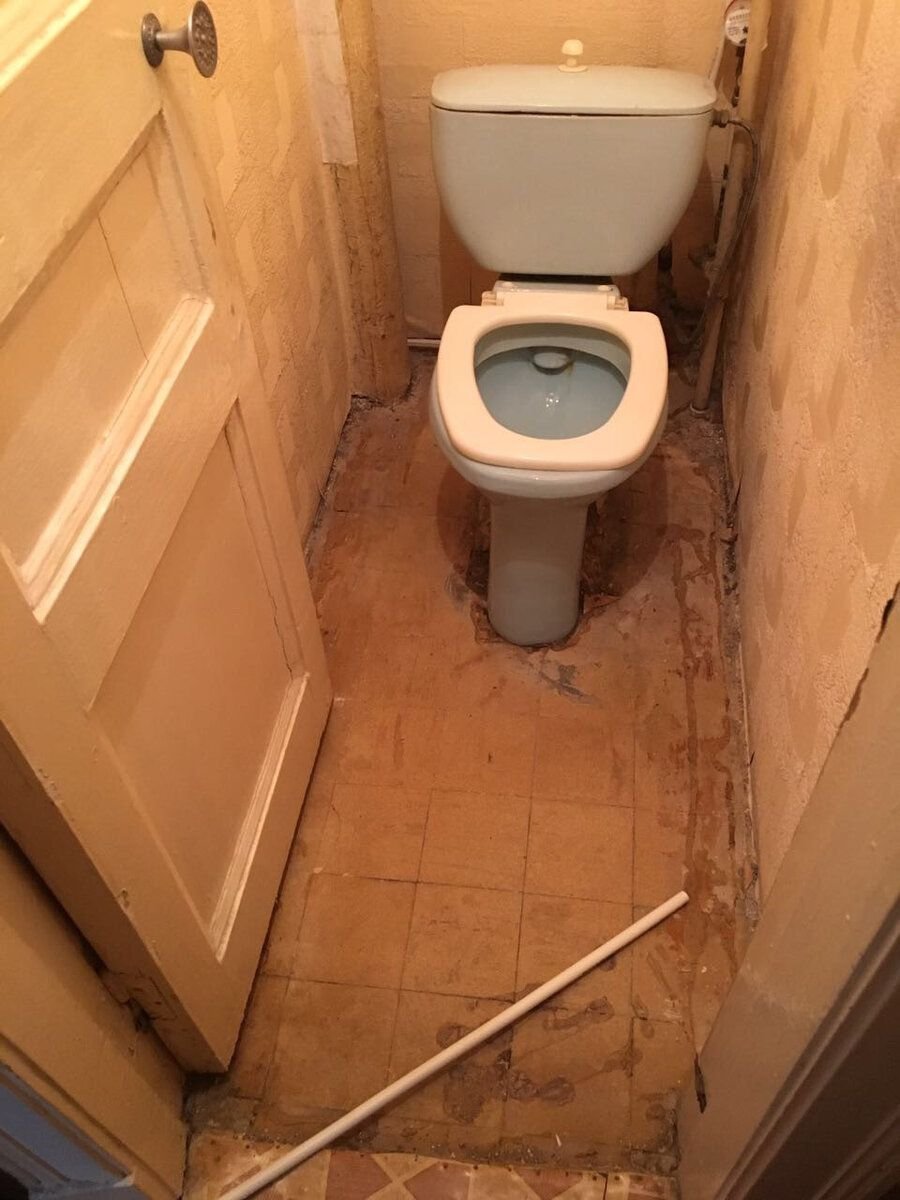 Ванная в стиле лофт в светлых тонах