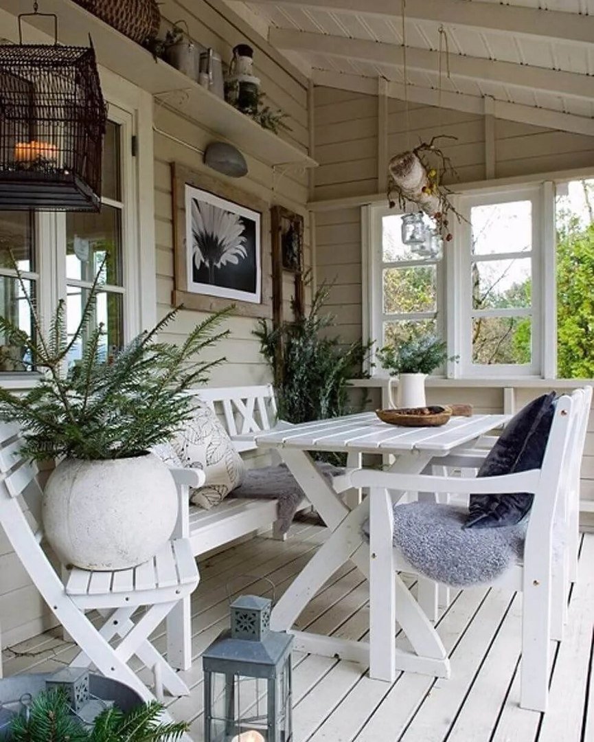 Кухня-гостиная Прованс в деревянном доме