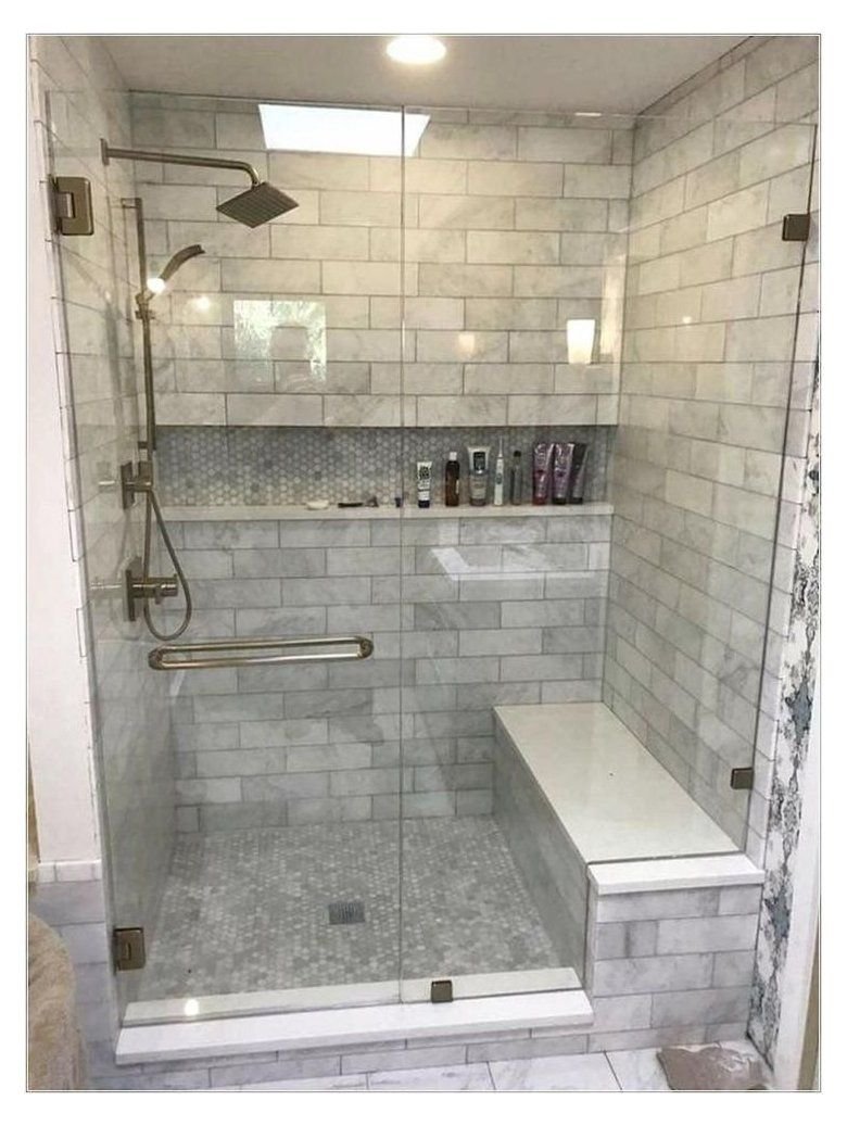 Полка в душевой из плитки