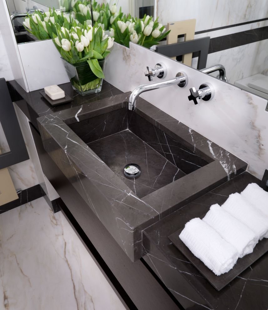 Раковина Ваби Саби микроцемент щелевой слив