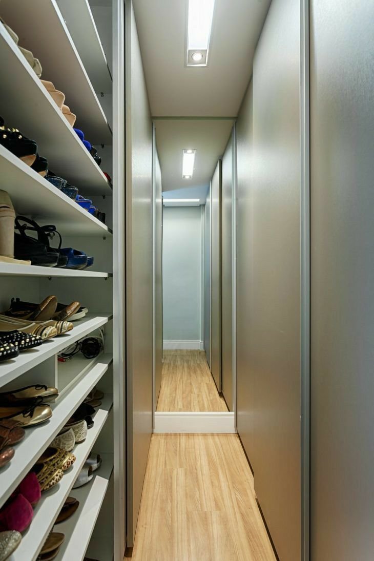 Освещение в маленькой гардеробной