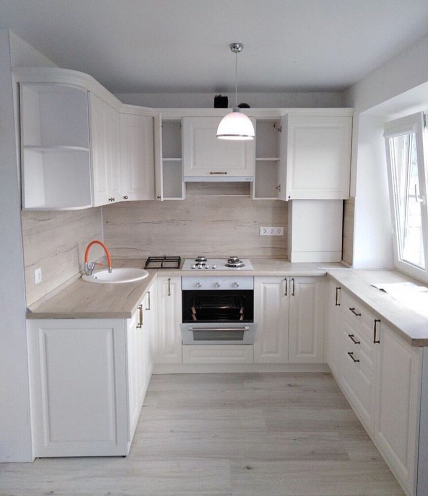 Кухни в хрущёвках с холодильником