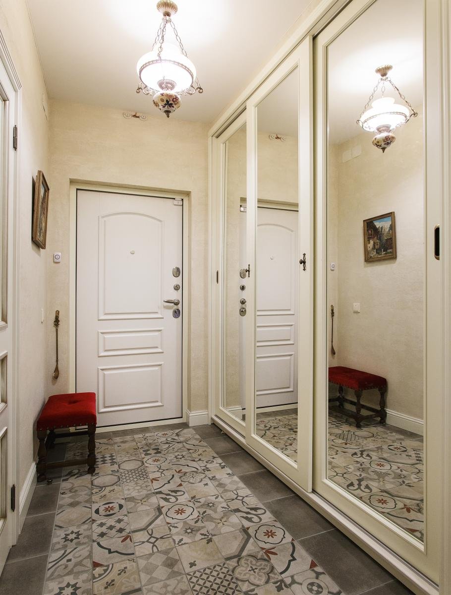 Длинная прихожая