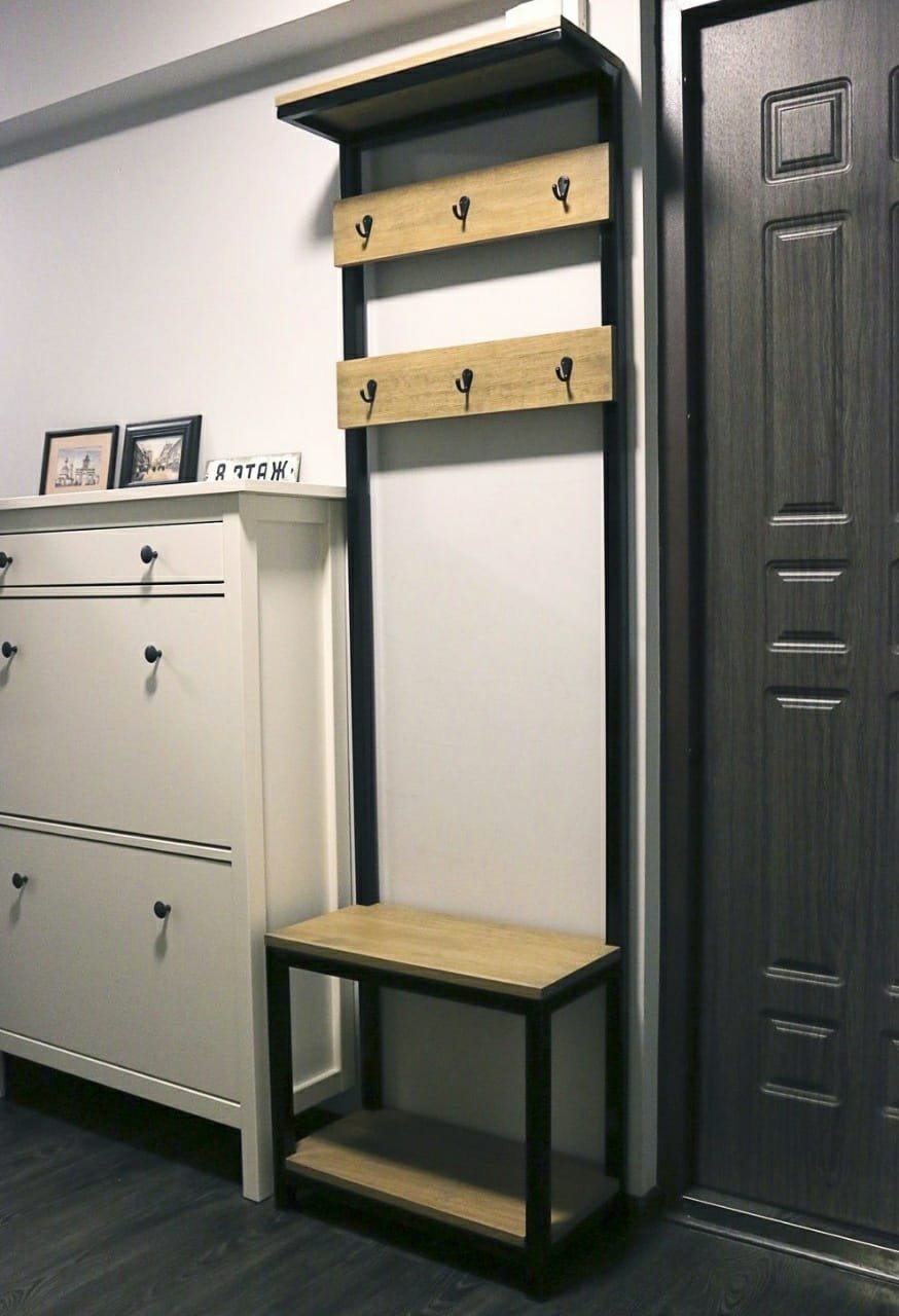 Вешалка в прихожую