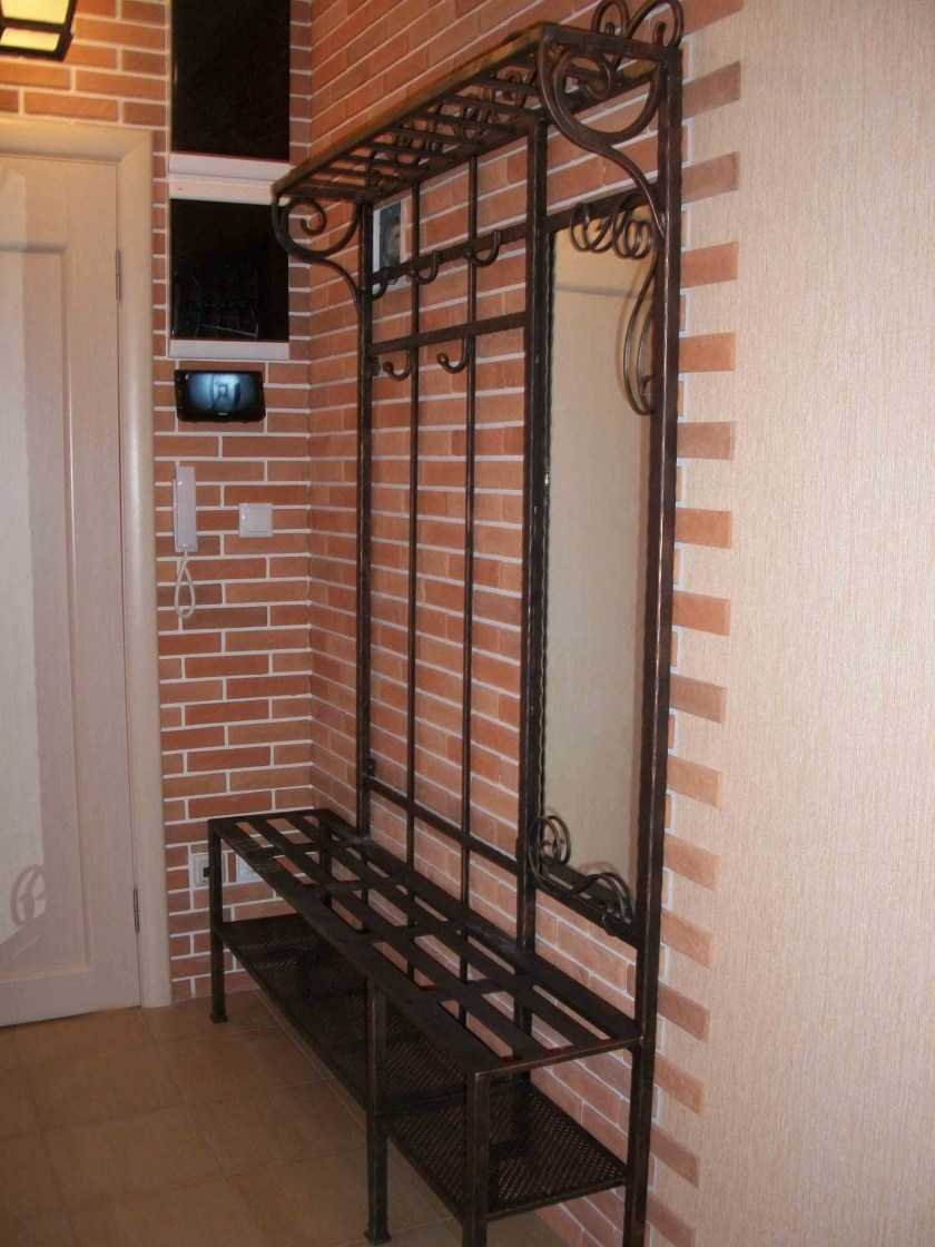 Прихожая из металла