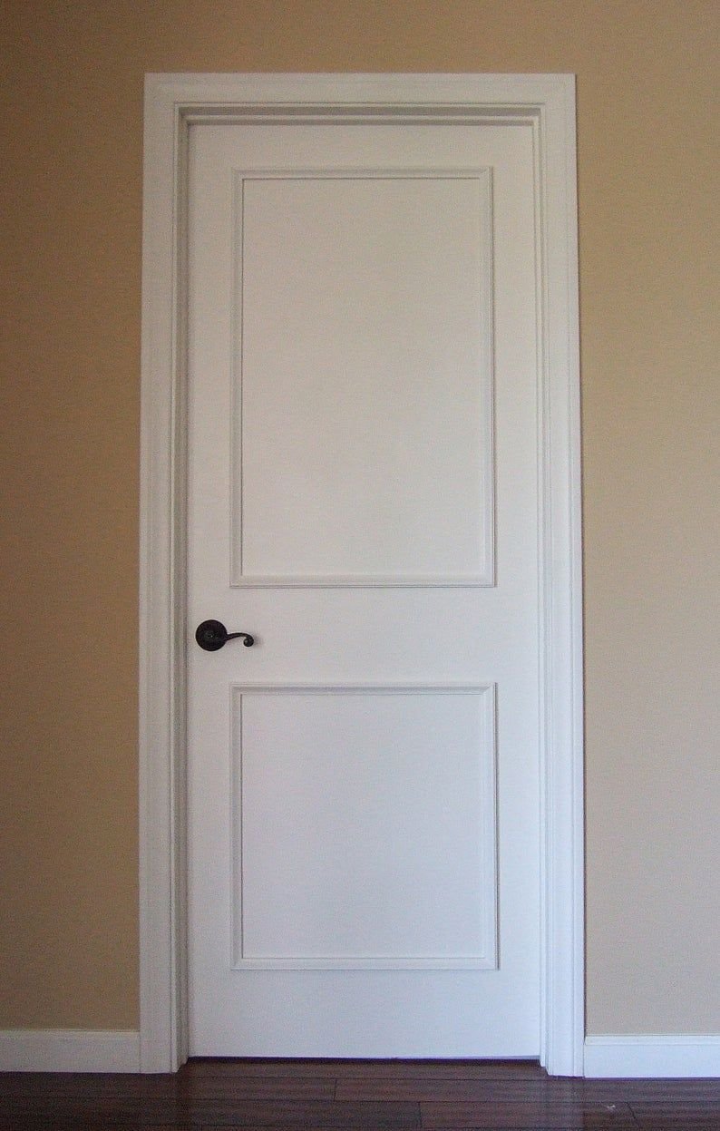 Молдинги на двери