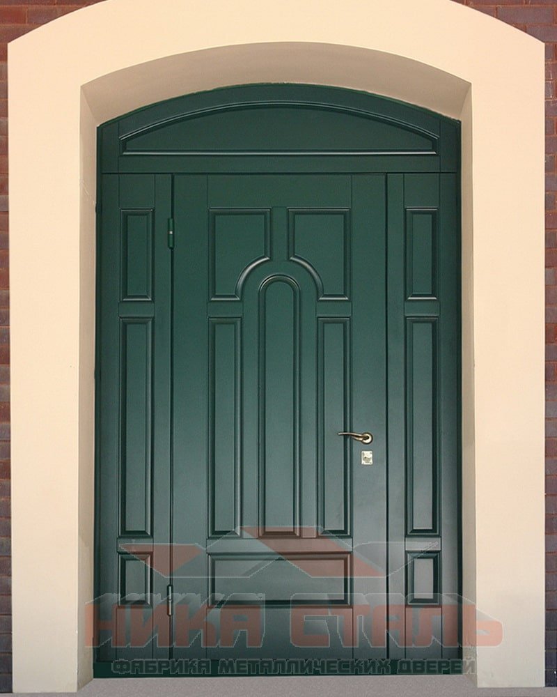 Зеленая входная дверь