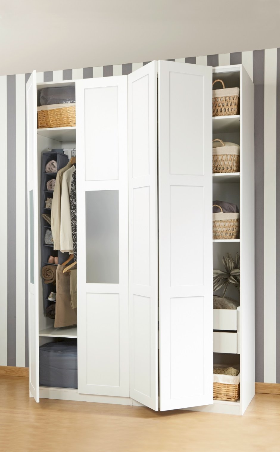 Шкаф Лион Леруа Мерлен