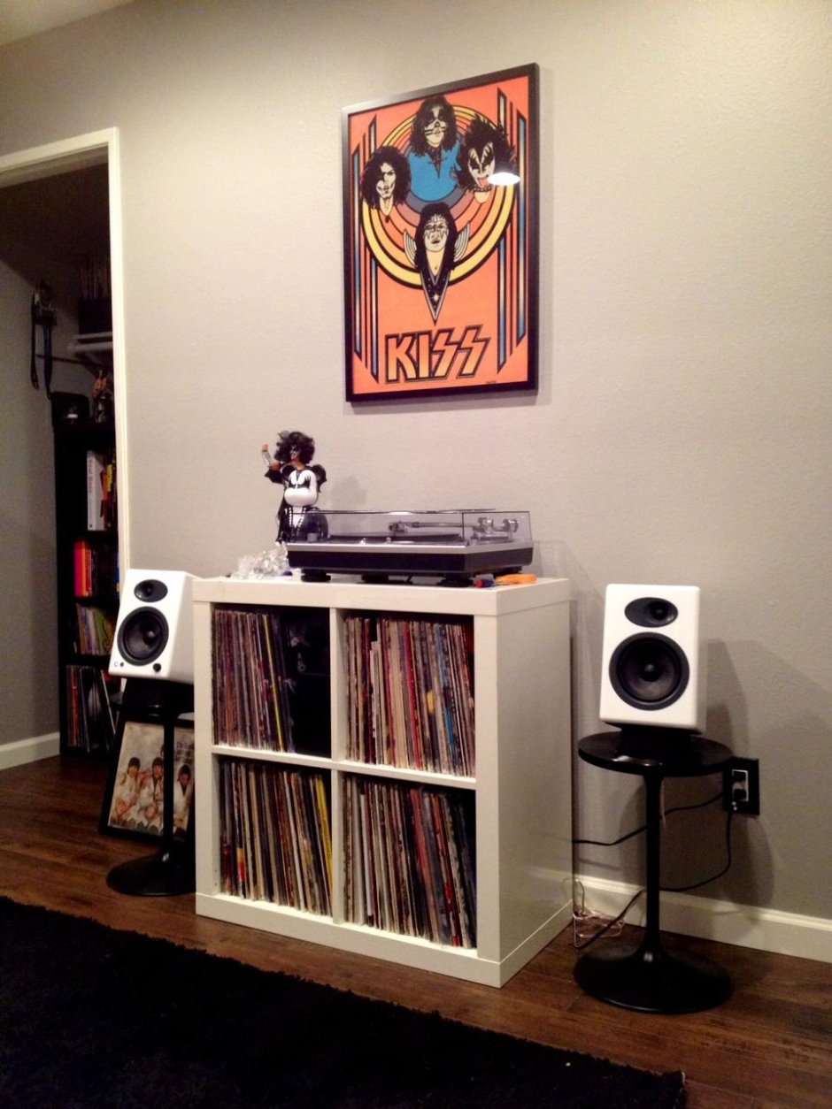 Виниловые пластинки в интерьере