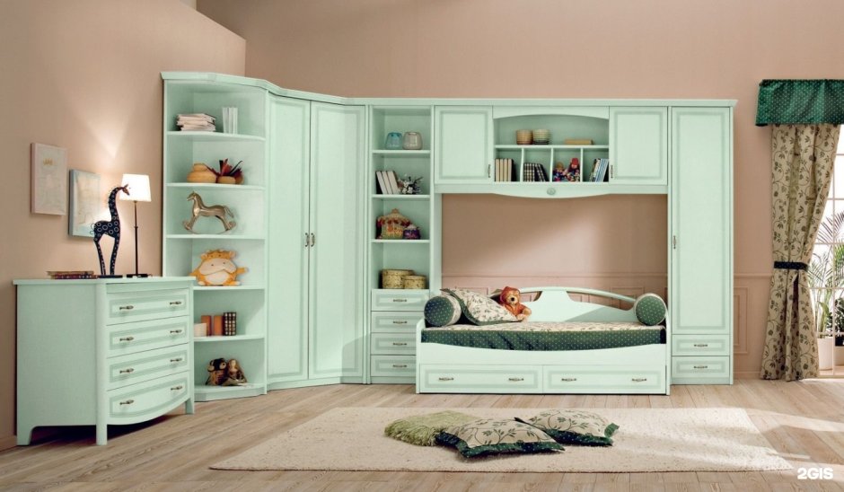 Диван-кровать в детскую комнату