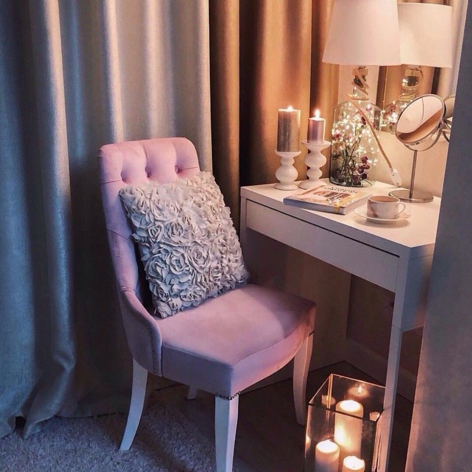 Кресло для туалетного столика