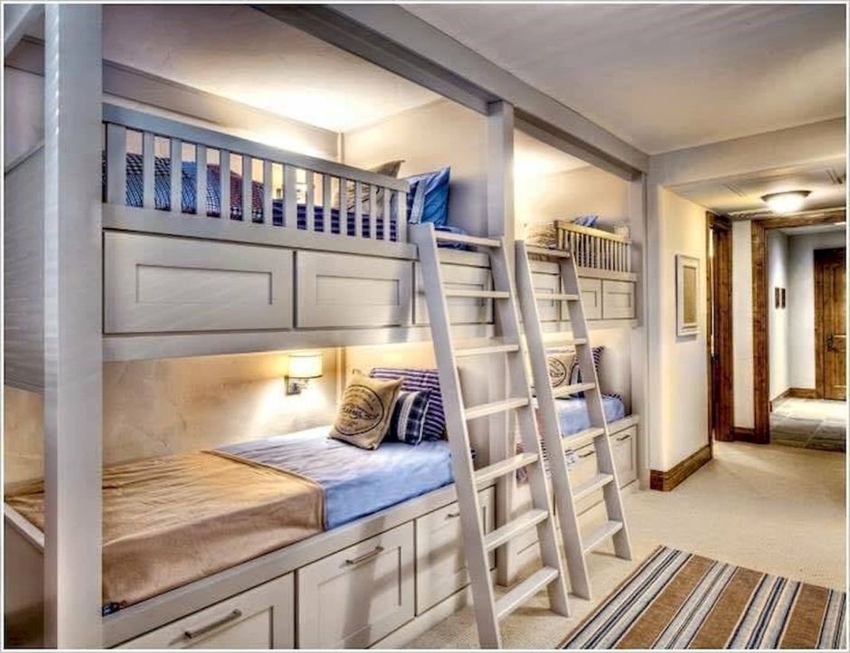 Спальня с двухэтажной кроватью