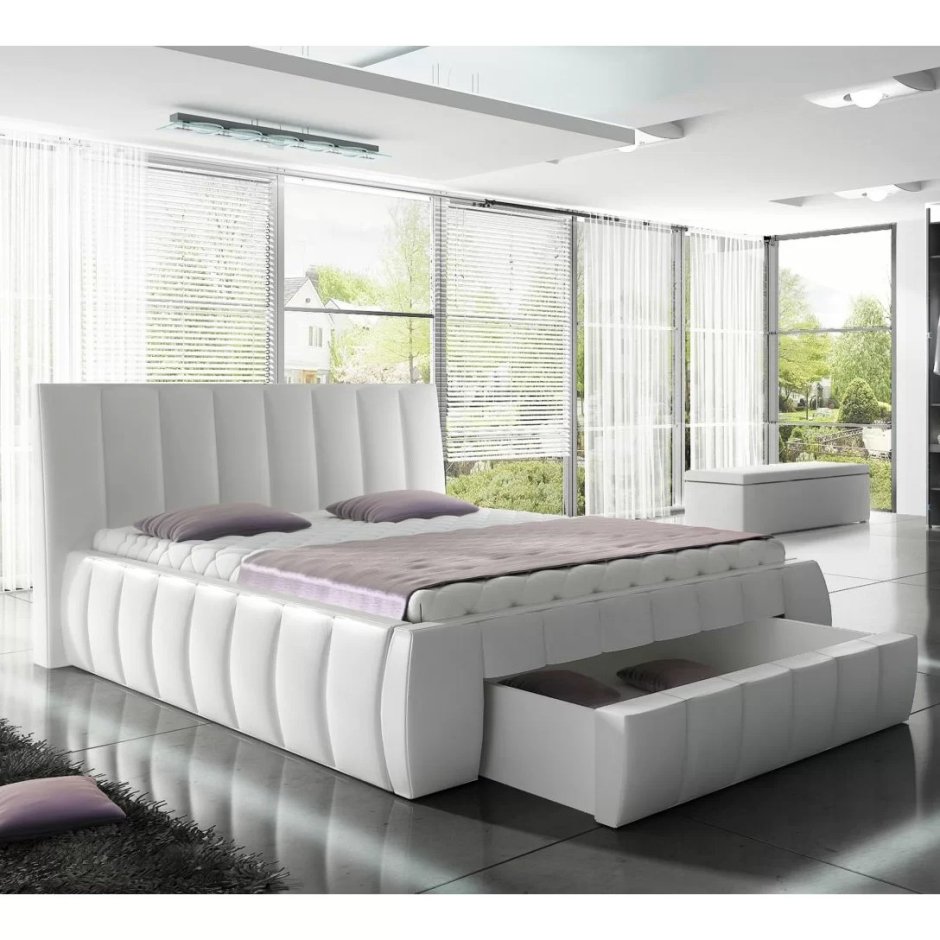 Кожаная Кинг сайз кровать