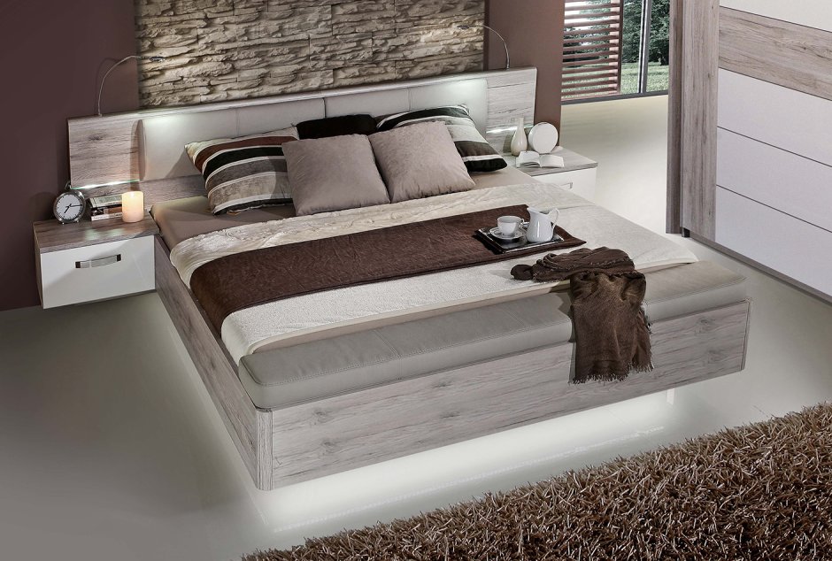 Стильные деревянные кровати двуспальные