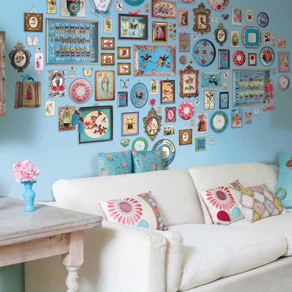 Украсить пустую стену в комнате