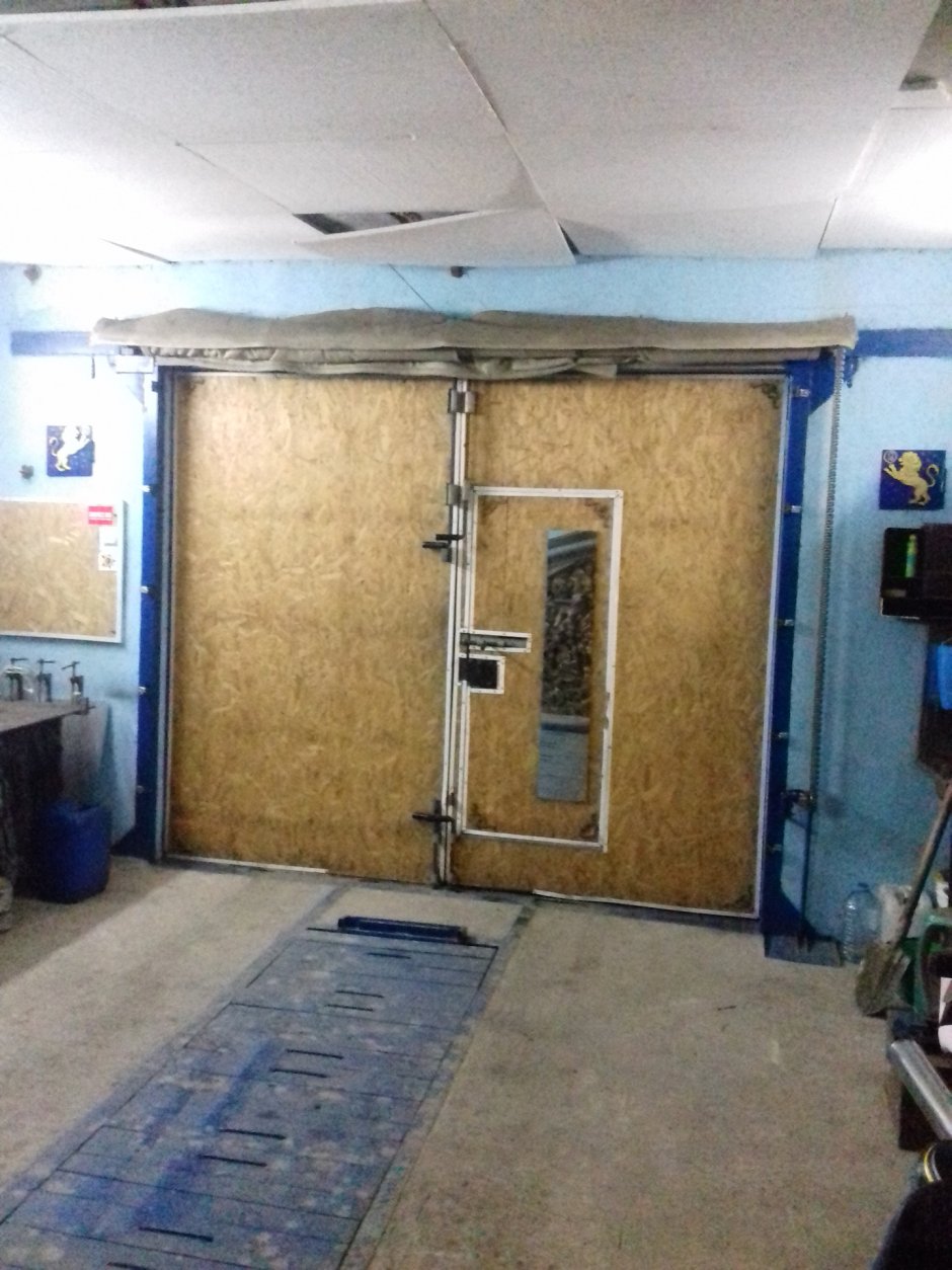 Ширма на ворота для гаража