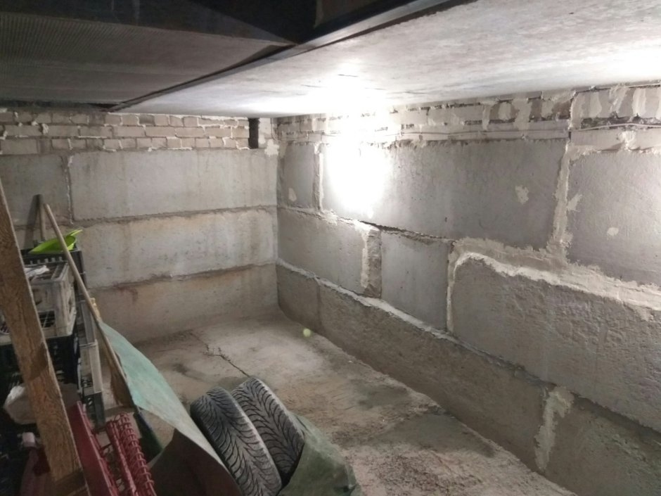 Отделка подвала в гараже