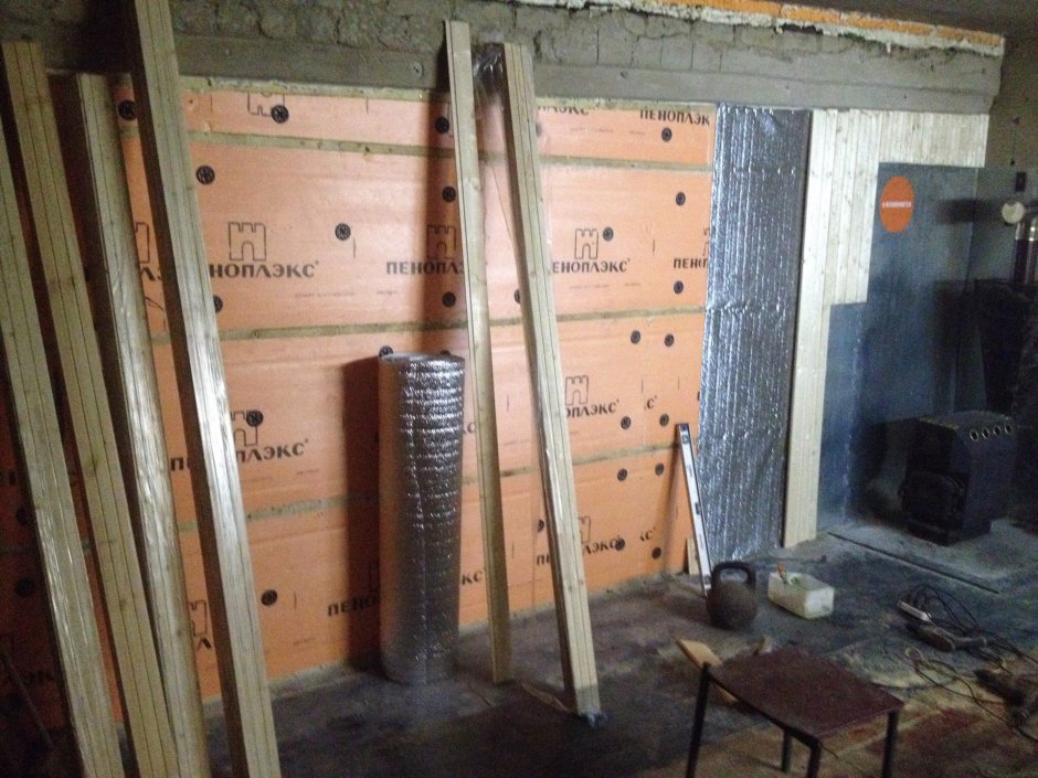 Стены в гараже пеноплексом