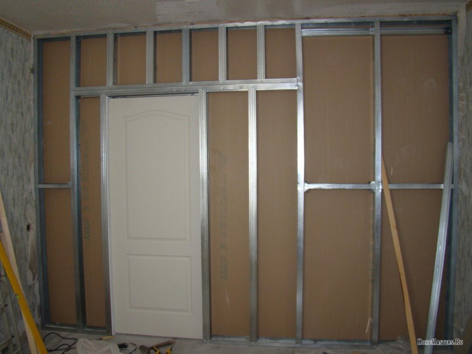 Бюджетная перегородка в комнате своими руками