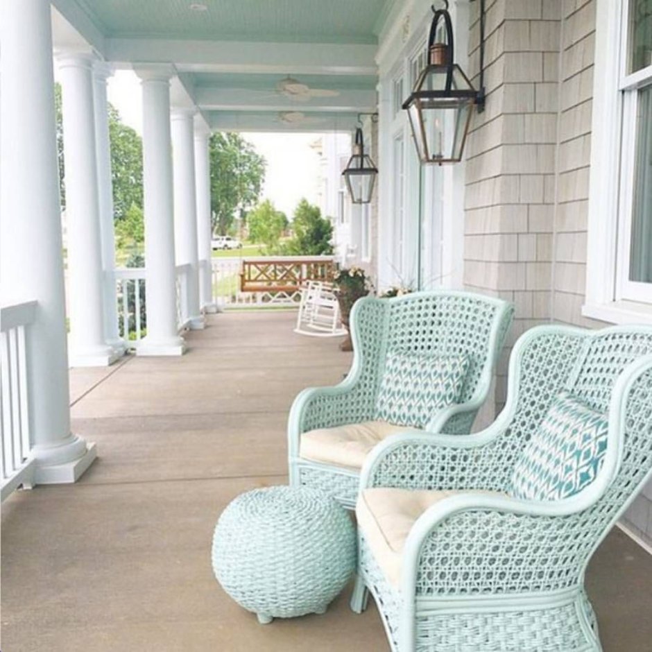 Плетеная мебель на балкон белая