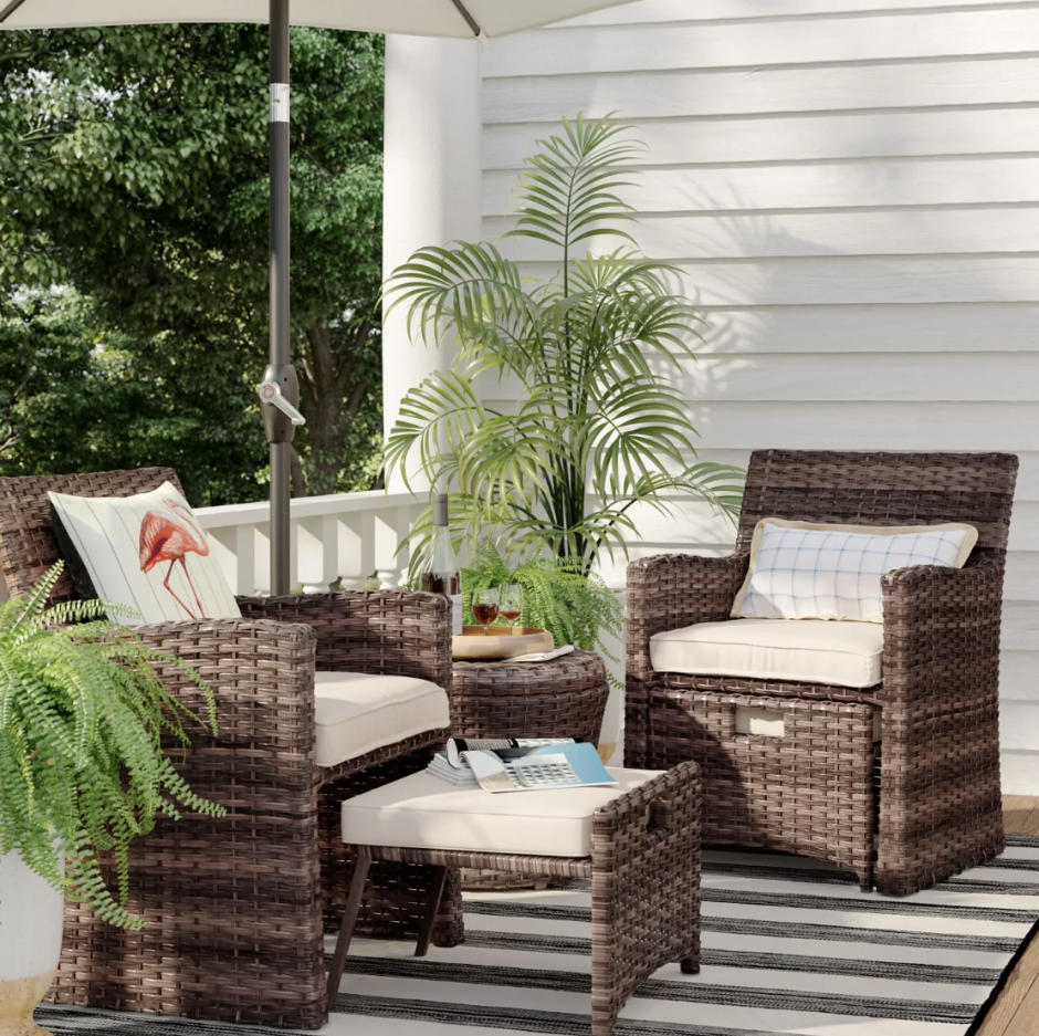 Плетеная мебель для веранды и террасы